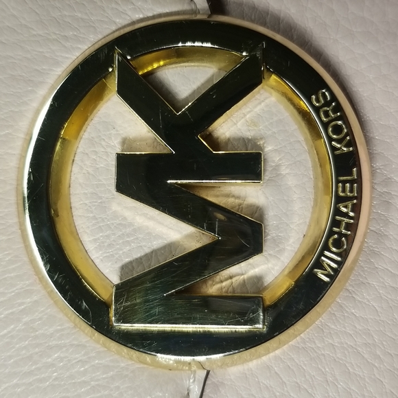 MICHAEL KORS HUDSON CROSSBODY BAG - Picture 6 of 11